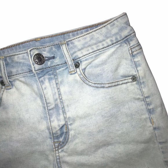 American Eagle Hi-Rise Shortie Mom Shorts 4 - Picture 3 of 8